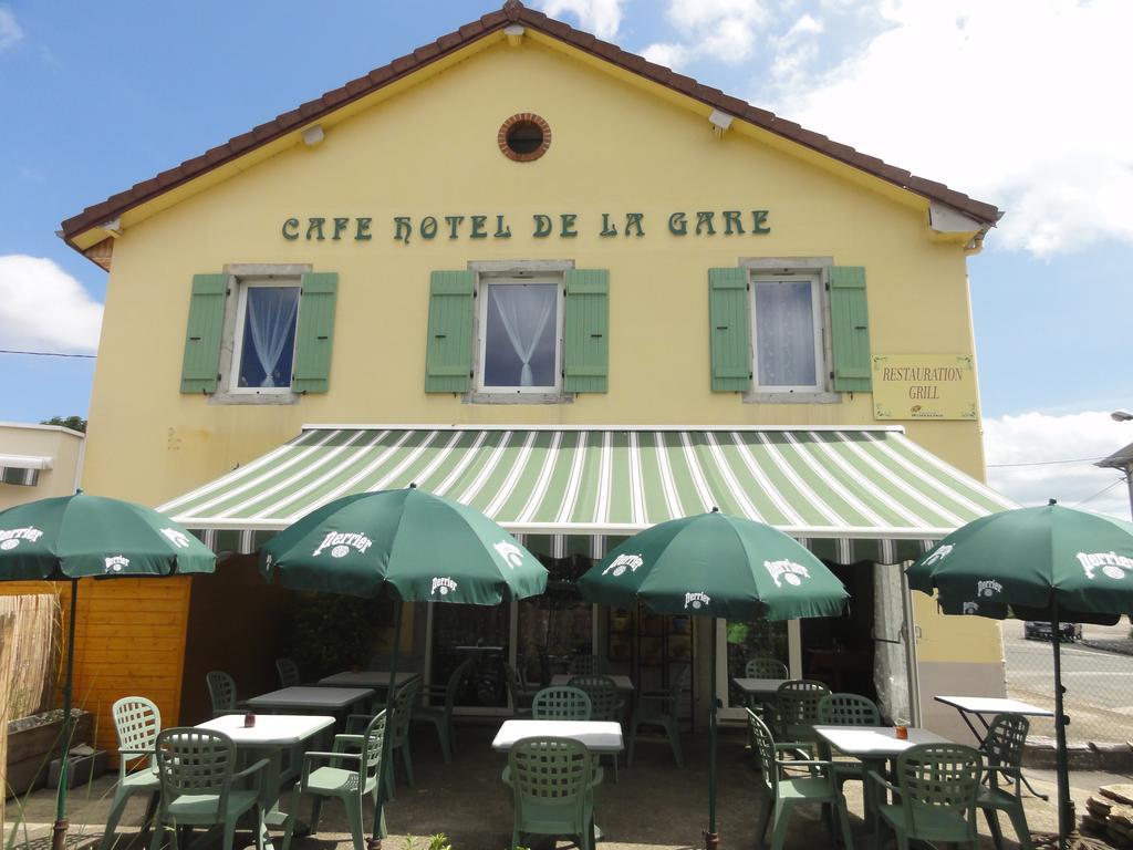 Cafe Hotel De La Gare Champagnole Exterior foto